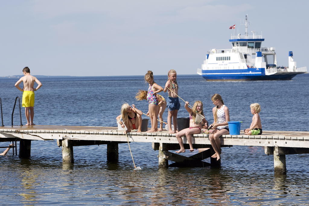 Hvalpsund Faergekro Exterior photo